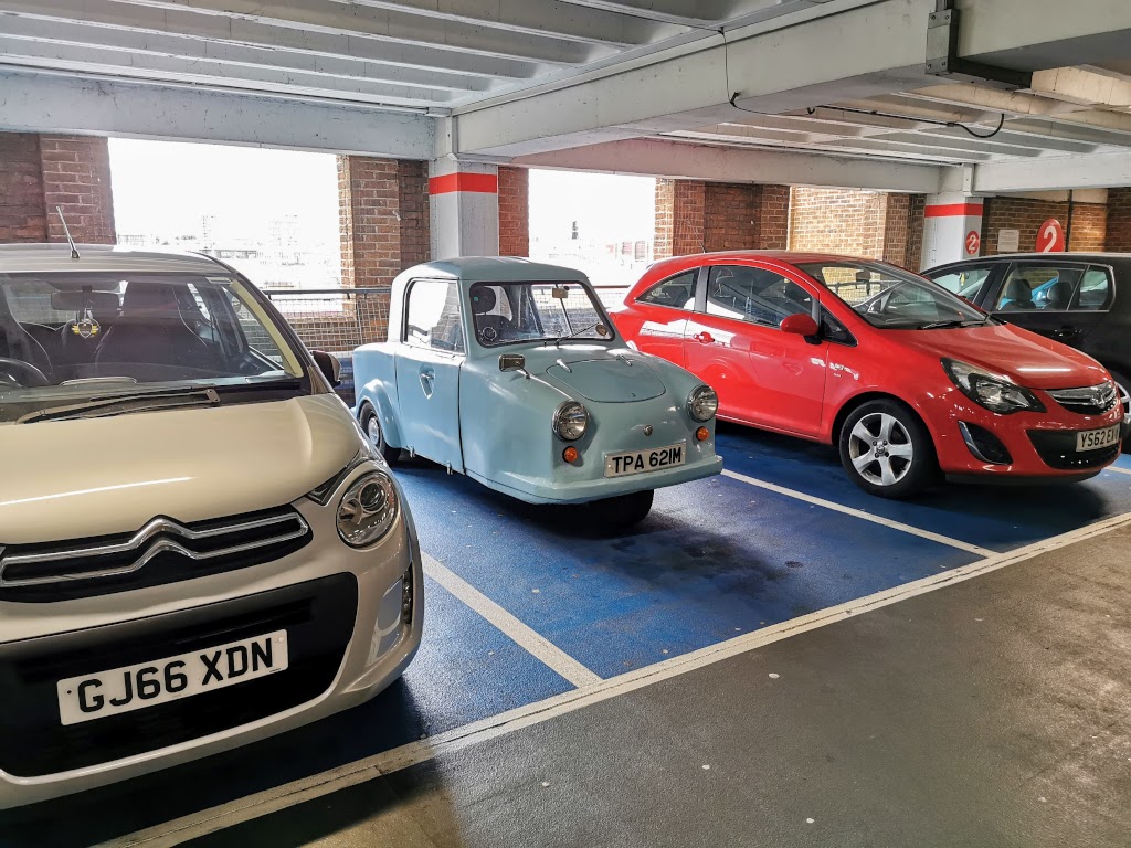 Small cars, meet an actually small car.  AC Model 70 TPA621M, Bedford, August 2021