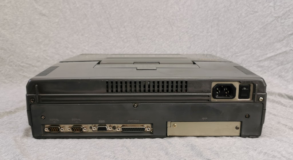 Toshiba T5200 overview of rear of the system