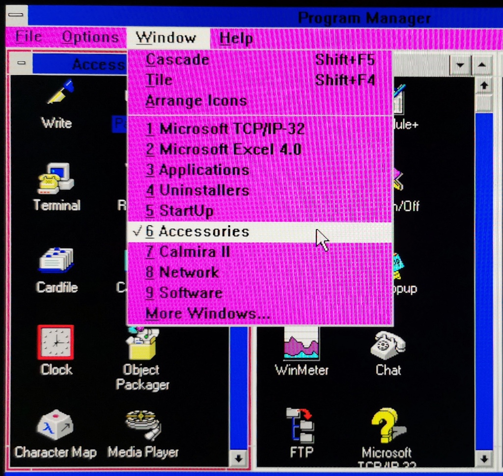 Microsoft Windows 3.1/3.11 Plasma Power Saver colour scheme shown on a normal colour display