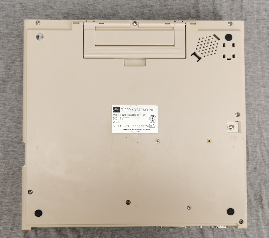 Overview of underside of a Toshiba T1200